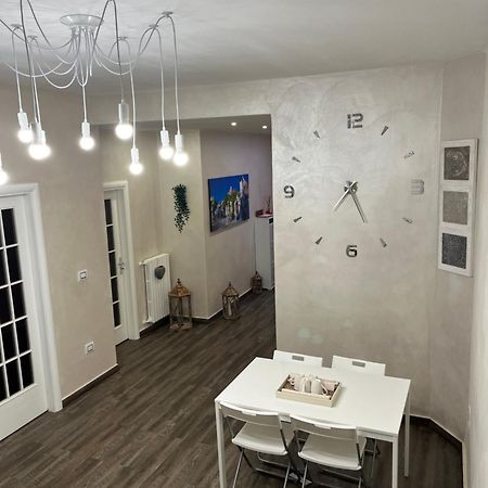 Home Chiara Bari Kültér fotó