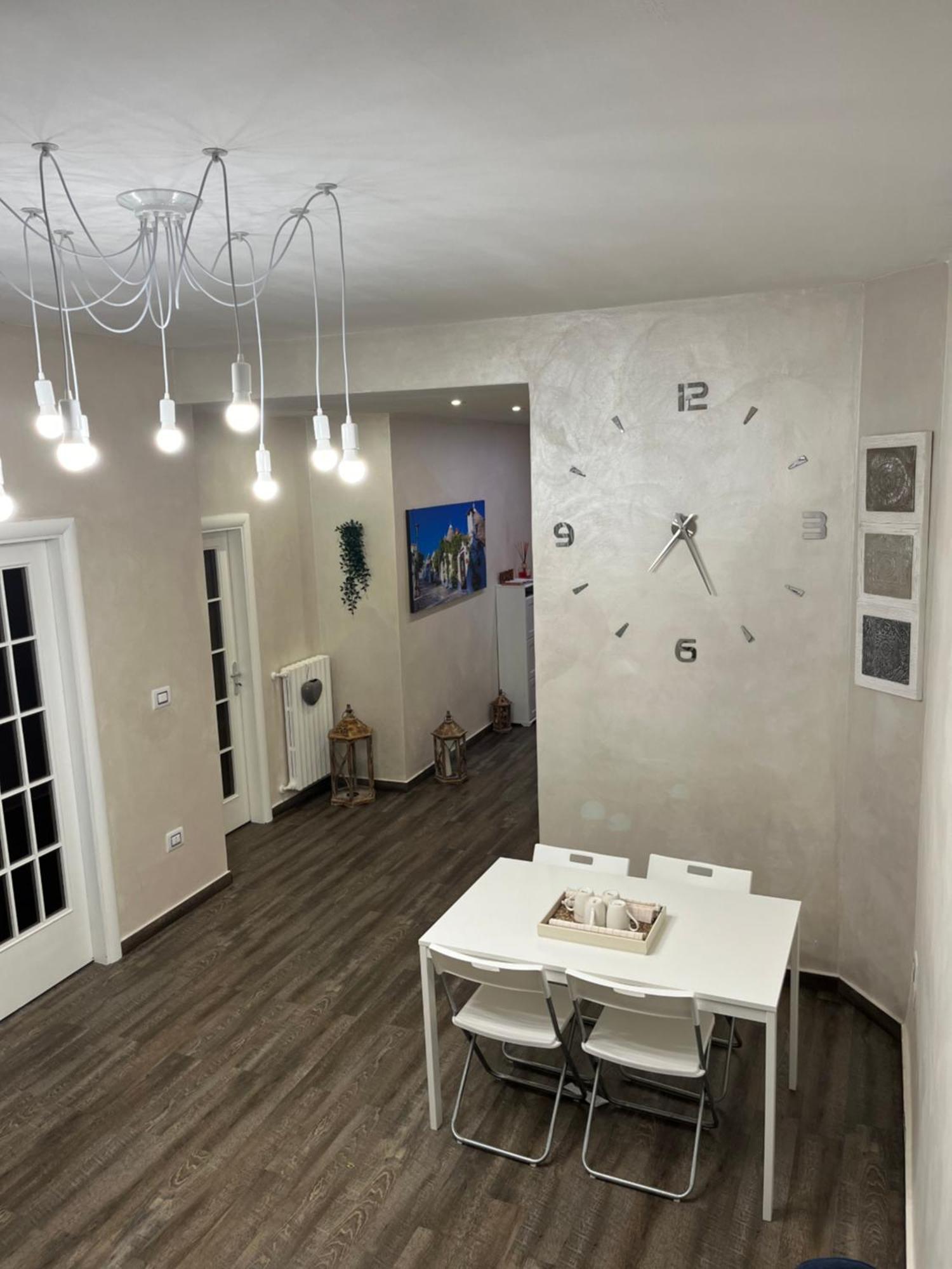 Home Chiara Bari Kültér fotó